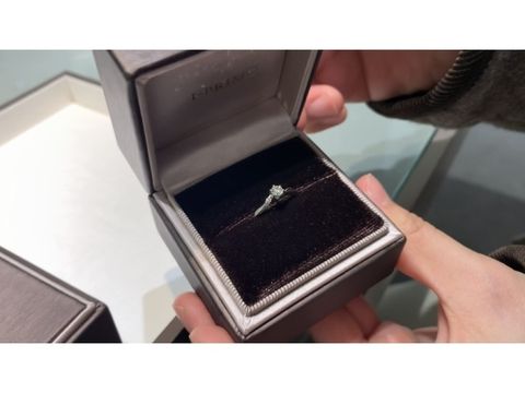 【アイプリモ(I-PRIMO)の口コミ】 婚約指輪の購入は最初は考えていなかったのですが、結婚指輪と重ね付けで…
