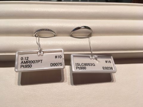 【I's stone(アイズストーン)の口コミ】 ハーフエタニティにしてはお得な値段であったと思う。安くハーフエタニテ…