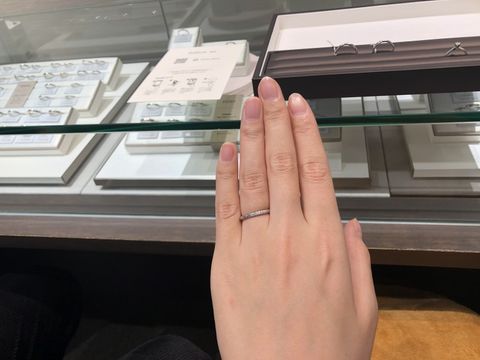 【アイプリモ(I-PRIMO)の口コミ】 ダイヤモンドが入っているのがよくて、ダイヤモンドの輝き方がとにかく綺…