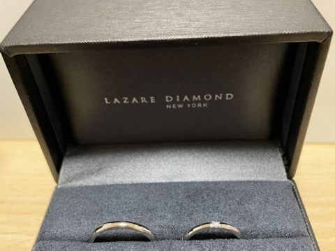 【ラザール ダイヤモンド(LAZARE DIAMOND)の口コミ】 1石でストレートのリングを探していました。どのブランドも同じようなリン…