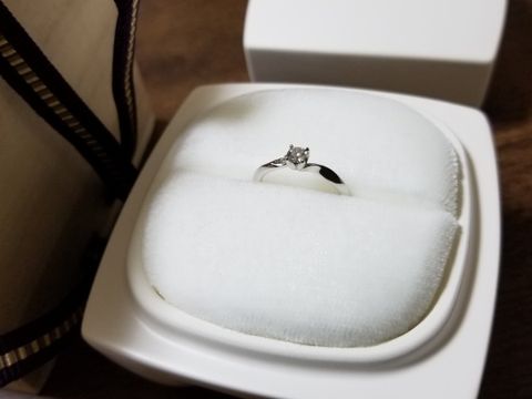 【俄(にわか)の口コミ】 デザインは去ることながら、一つ一つの指輪に込められた思いに惹かれ購入…