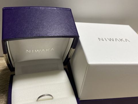 【俄(にわか)の口コミ】 普段アクセサリー類をつけないのでシンプルなものを探していました。俄さ…