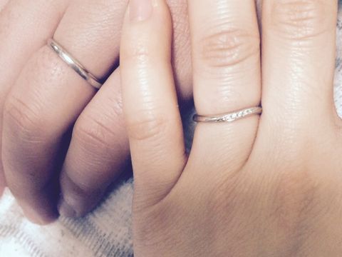 【4℃ BRIDAL(ヨンドシーブライダル)の口コミ】 ずっとつけられるもの、そしてあきがこないものと思い探していました。ペ…