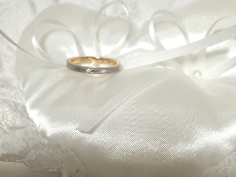 【NINA RICCI(ニナリッチ)の口コミ】 私がミル打ちの指輪が欲しいと思っていたのですが、シンプルな方がいい彼…