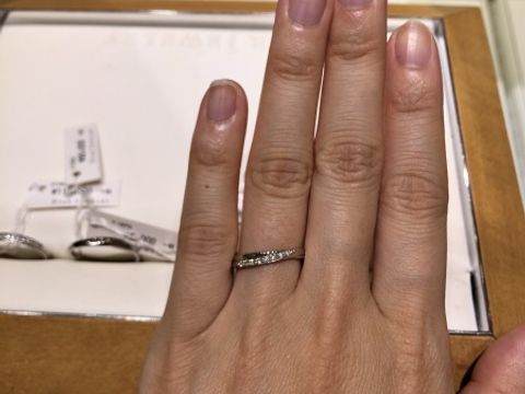 【STAR JEWELRY(スタージュエリー)の口コミ】 しっかりとダイヤモンドが入っているので、キラキラと華やかな印象になり…