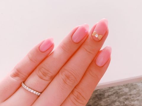 【銀座ダイヤモンドシライシの口コミ】 初めはダイヤモンドの付いていない指輪にしようと思っていましたが、
着用…