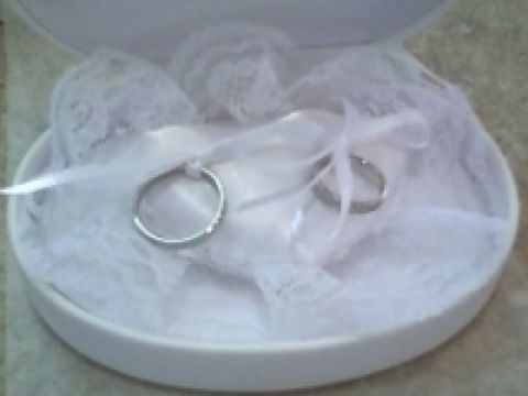 【MUSUBI(むすび)の口コミ】 ペアリングを探していて、デパートや大手のウェディングショップなども見…