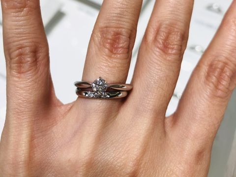 【MIKIMOTO(ミキモト)の口コミ】 重ね付けを前提として考えていたためセットリングでみせて頂きました。
婚…