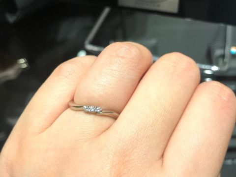 【エクセルコダイヤモンド(EXELCO DIAMOND)の口コミ】 プラチナの結婚指輪を探していました。婚約指輪は頂かない予定なので、ダ…