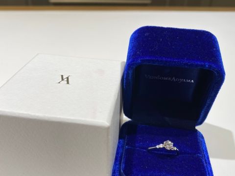 【ヴァンドーム青山(VENDOME AOYAMA)の口コミ】 指輪のリングの細さが細く、華奢なデザインで指が細く長く見えたから。ま…