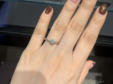 【エクセルコダイヤモンド(EXELCO DIAMOND)の口コミ】 
やはりダイヤモンドに一番拘っているブランドなので、そのダイヤモンドが…