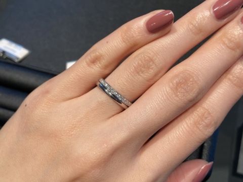 【エクセルコダイヤモンド(EXELCO DIAMOND)の口コミ】 ダイヤモンドに拘りを持っているブランドということもあり、通常のダイヤ…