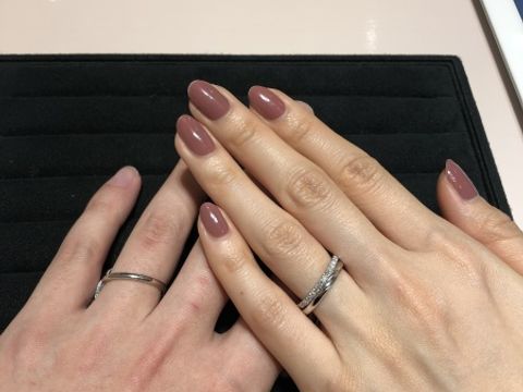 【TRECENTI(トレセンテ)の口コミ】 つけ心地の良さを売りにしており、何個か指輪を試着しましたが、付けてい…