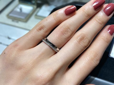 【ヴァン クリーフ＆アーペル(Van Cleef & Arpels)の口コミ】 デザインにこだわりを持っており、シンプルなものからヴァンクリーフなら…