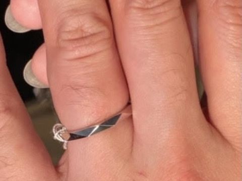 【グラフ(GRAFF)の口コミ】 プラチナながらも、カットが入っていることにより反射してきらきらします…