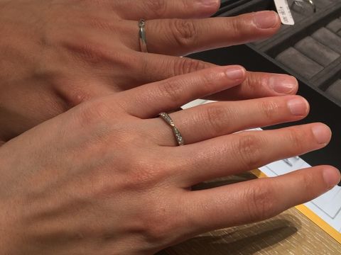 【ティファニー(Tiffany & Co.)の口コミ】 ティファニーハーモニーのビーズ セット ダイヤモンド リングです。
くび…