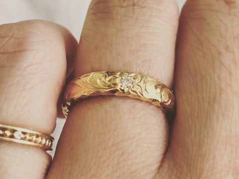 【Makana(マカナ)の口コミ】 ゴールドが良かったのと、人と違う結婚指輪にしたくてオリジナルデザイン…