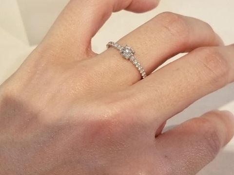 【モニッケンダム(MONNICKENDAM)の口コミ】 モニッケンダムに大丸松坂屋モデルがあると知って伺い、試着させてもらい…