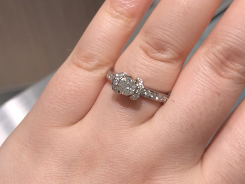 【ティファニー(Tiffany & Co.)の口コミ】 ティファニーのブルー ボックスに結ばれた、白いリボンを表現したティファ…