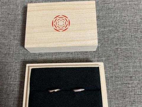 【出雲結(いずもゆい)の口コミ】 色々なデザインの指輪があり、選択肢は多いです。
また、ずっと身につける…