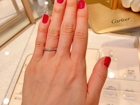 【カルティエ(Cartier)の口コミ】 人気のバレリーナシリーズのハーフエタニティ
結婚指輪にしては、ダイヤが…