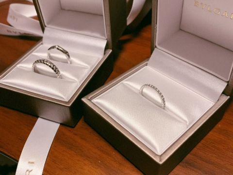 【ブルガリ(BVLGARI)の口コミ】 彼とは好みが全く違ったので
ブランドだけ決めてあとはお互いが好きなデザ…
