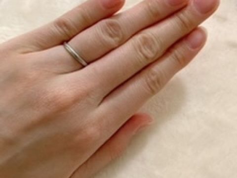 【カルティエ(Cartier)の口コミ】 昔から婚約指輪はカルティエがいいと思っており、婚約指輪と合わせて結婚…