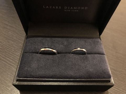 【ラザール ダイヤモンド(LAZARE DIAMOND)の口コミ】 婚約指輪をこちらのブランドで購入したので、そちらと合わせてこちらのブ…