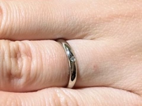 【カルティエ(Cartier)の口コミ】 プラチナの光り方が、他のブランドと比べて1番ピカピカと綺麗でした。幅2.…
