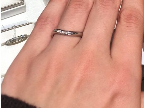 【アイプリモ(I-PRIMO)の口コミ】 本当に数十種類も試着させてもらいました。中でも写真のウラヌスが気に入…