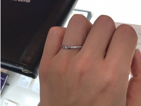 【俄(にわか)の口コミ】 たくさん試着したので次第に何が何か分からなくなってしまいましたが、せ…