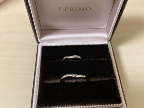 【アイプリモ(I-PRIMO)の口コミ】 仕事がない日は婚約指輪と重ね着けしたいと考えていたので、細めでシンプ…