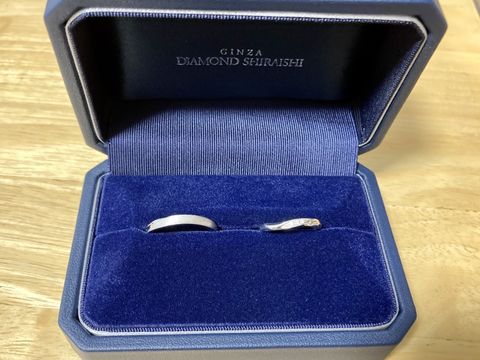 【銀座ダイヤモンドシライシの口コミ】 デザインは、シャイニングフローになります。婚約指輪をシャイニングフロ…