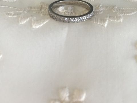 【ティファニー(Tiffany & Co.)の口コミ】 カルティエのフルエタニティリングとこちらのリングととても迷っていまし…