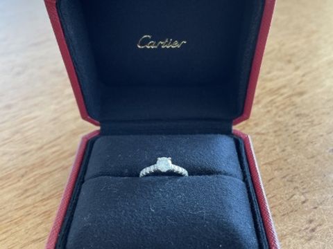 【カルティエ(Cartier)の口コミ】 人と被らないデザインがよかったので、その当時でたばかりのデザインを購…