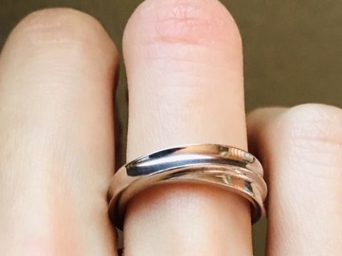 【4℃ BRIDAL(ヨンドシーブライダル)の口コミ】 シンプルなリングを探しており、こちらのブランドは以前から知っていまし…