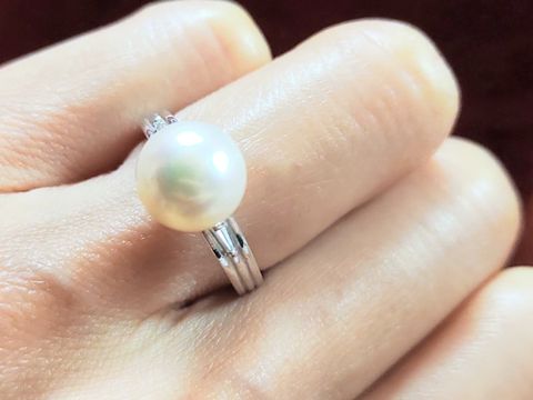 【三越の口コミ】 婚約指輪と聞くとダイヤモンドが王道ですが、パールも美しいと思い試着さ…