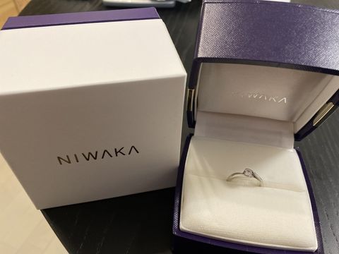 【俄(にわか)の口コミ】 ザ婚約指輪というデザインより、長く普段にも使えるような婚約指輪を探し…