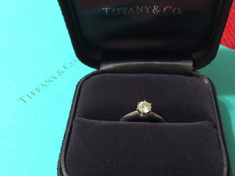 【ティファニー(Tiffany & Co.)の口コミ】 決め手は「担当者」でした。
有名ブランド【TIFFANY&Co.】での購入で…