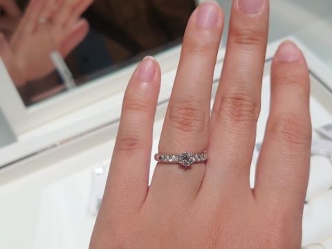 【MIKIMOTO(ミキモト)の口コミ】 上品できれいめで可愛さもある。どの年代でも合うので、飽きずに長く使え…