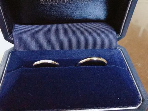 【銀座ダイヤモンドシライシの口コミ】 ダイヤなしからハーフエタニティまでいろいろ試着してみましたが、ほどよ…