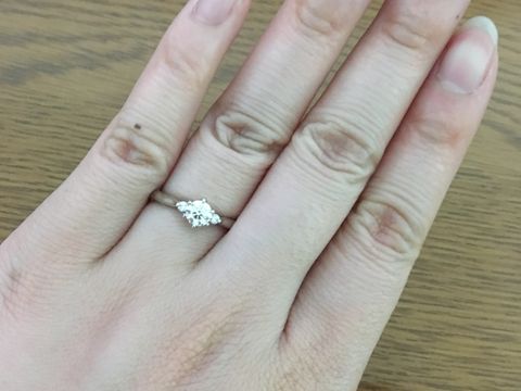 【俄(にわか)の口コミ】 白鈴という、すずらんのような可憐なデザインが、自分のカラーと合ってい…