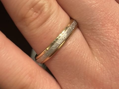 【FISCHER(フィッシャー)の口コミ】 プラチナとゴールドのコンビネーションリングなので、石がついていなくて…