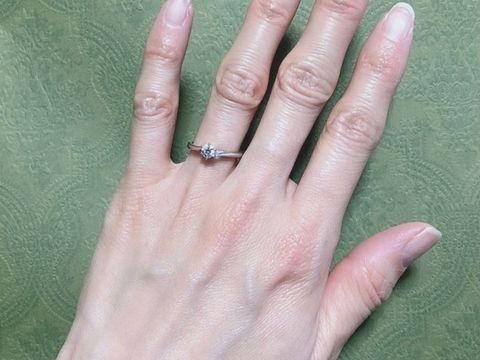 【銀座ダイヤモンドシライシの口コミ】 とにかくダイヤモンドが光るデザインが良かったので、光を最大限に取り込…