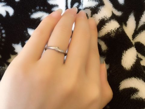【俄(にわか)の口コミ】 指輪を買う際に私は普段からいろいろな指輪をつけていたためにどんなもの…