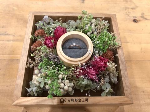 【鎌倉彫金工房の口コミ】 二人で手作りできることが決め手でした。婚約指輪はつける機会も少ないし…