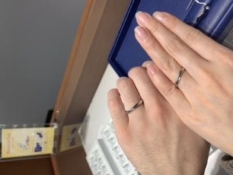 【銀座ダイヤモンドシライシの口コミ】 個人的には、ダイヤモンドがとてもキレイな指輪が多く感じられました。全…