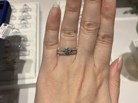 【銀座ダイヤモンドシライシの口コミ】 銀座ダイヤモンドシライシと名前にダイヤモンドが入っているだけにダイヤ…