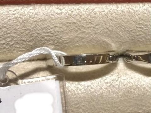 【ブルガリ(BVLGARI)の口コミ】 ブルガリで試着させていただいた結婚指輪です。
素材はプラチナで装飾はな…