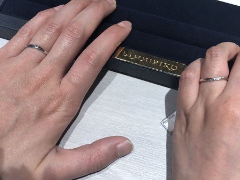 【BIJOUPIKO(ビジュピコ)の口コミ】 こちらはプラチナがベースでダイヤモンドが7石入ってます。合わせて0.04カ…